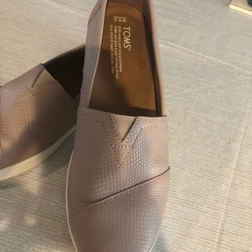 Toms